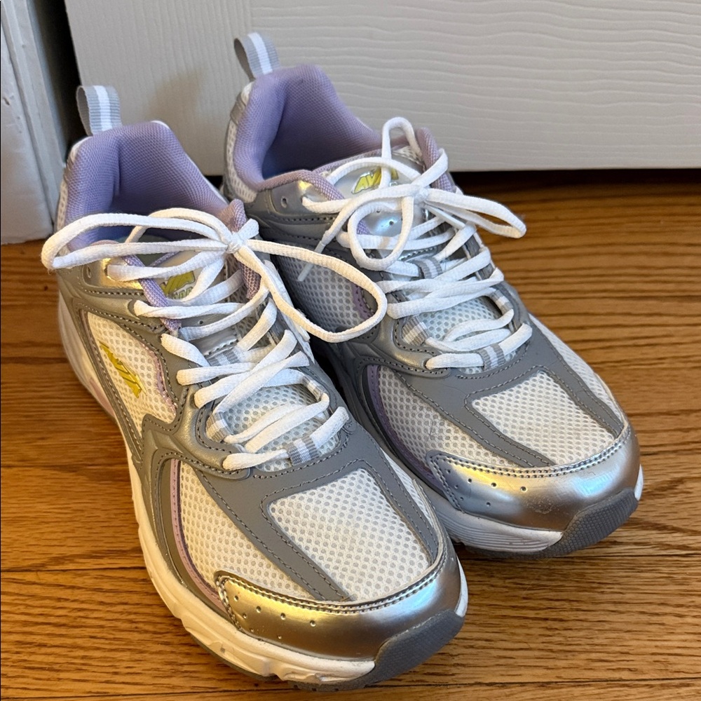 Avia Women's Athletic Shoes in White and Silver